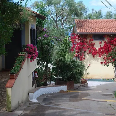 Villaggio Saline אתר קמפינג פאלינורו