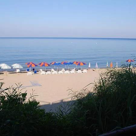 אתר קמפינג Villaggio Saline *